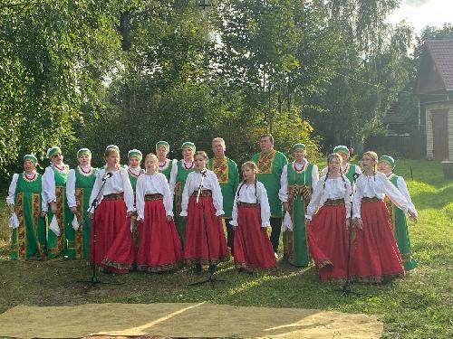Праздник на улице Муравьёва: музыка, поздравления и тепло добрых встреч